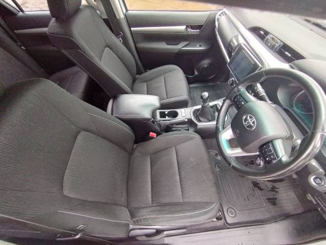 2020 Toyota Hilux Invincible D/Cab Pick Up 2.4 D-4D