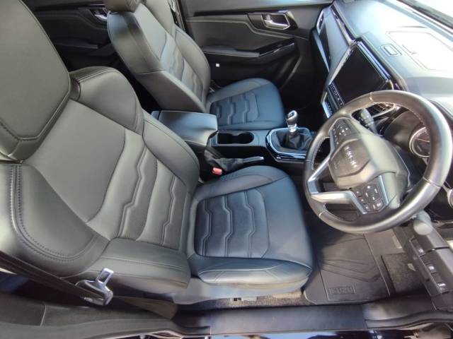 2024 Isuzu D-max 1.9 V-Cross Double Cab 4x4