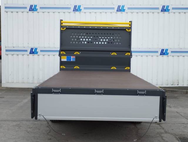 2025 Maxus Deliver 9 2.0 Base L4 RWD Drop Side